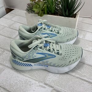 Brooks Kids Sneakers in Light Green and Blue